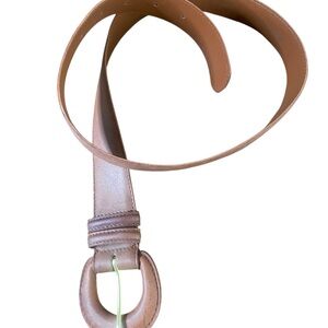 Milor Women's Tan Leather Belt with Round Buckle M/L vintage 90s